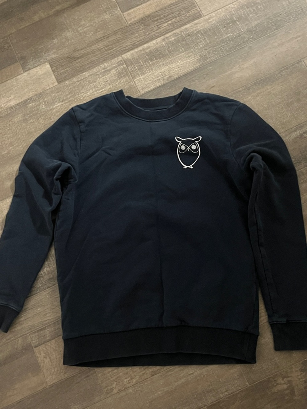 Men's Crewneck Sweatshirt with Embroidered Owl - Navy